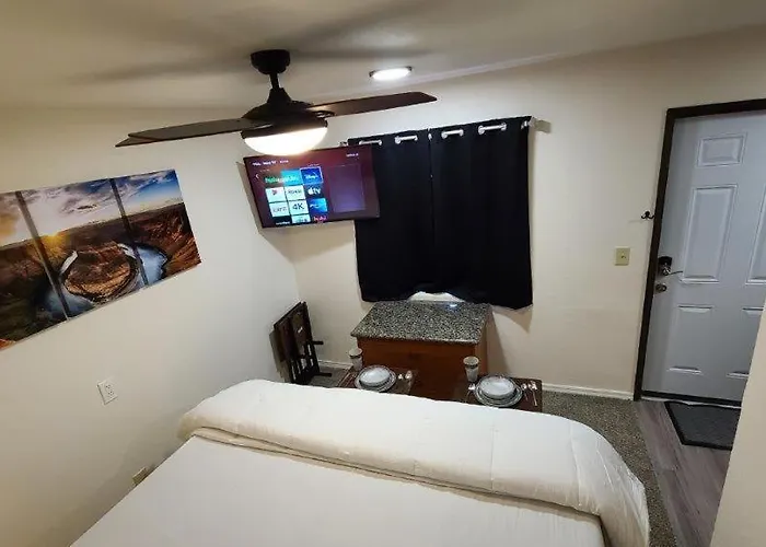 069b Comfortable With Kitchenette And King Bed Near South Rim Sleeps 4 Apartment