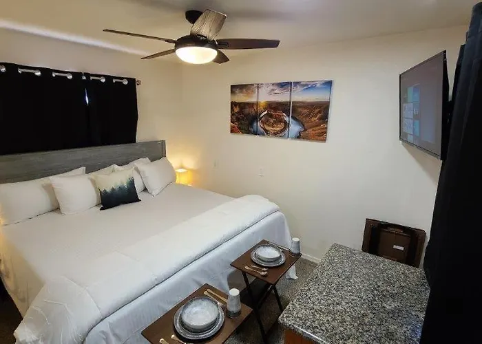 Apartment 069b Comfortable With Kitchenette And King Bed Near South Rim Sleeps 4