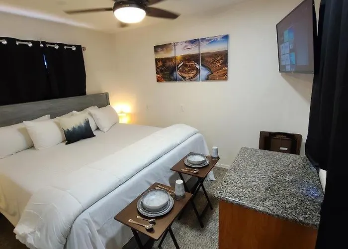 Apartment 069b Comfortable With Kitchenette And King Bed Near South Rim Sleeps 4 *