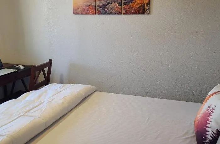 Apartment 069b Comfortable With Kitchenette And King Bed Near South Rim Sleeps 4