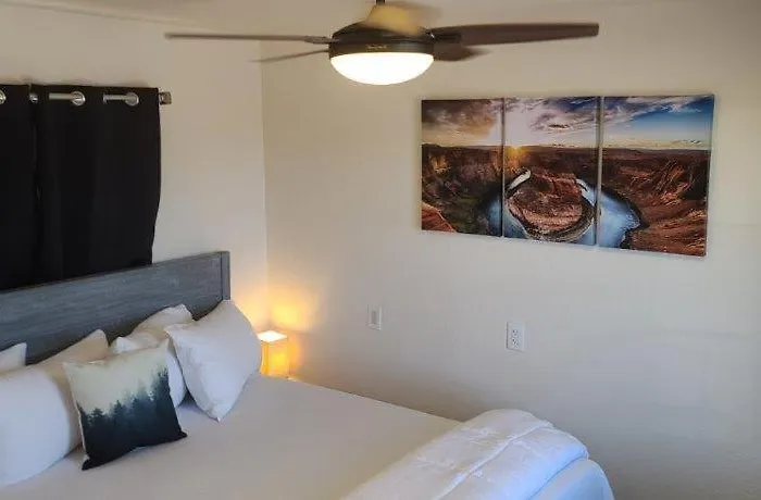 069b Comfortable With Kitchenette And King Bed Near South Rim Sleeps 4 Apartment *