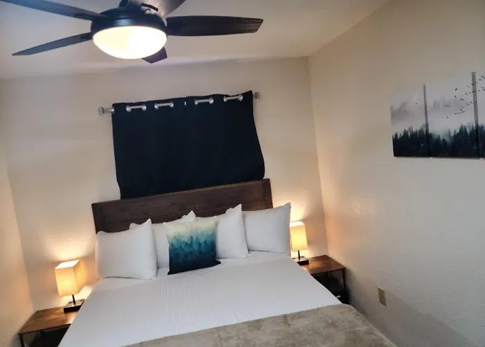 Apartment 069b Comfortable With Kitchenette And King Bed Near South Rim Sleeps 4