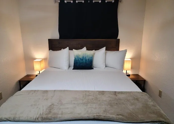Apartment 069b Comfortable With Kitchenette And King Bed Near South Rim Sleeps 4 *