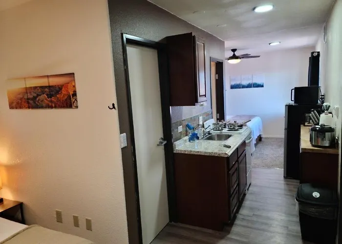 Apartment 069b Comfortable With Kitchenette And King Bed Near South Rim Sleeps 4 *