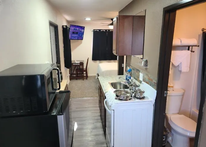 069b Comfortable With Kitchenette And King Bed Near South Rim Sleeps 4 Apartment Valle