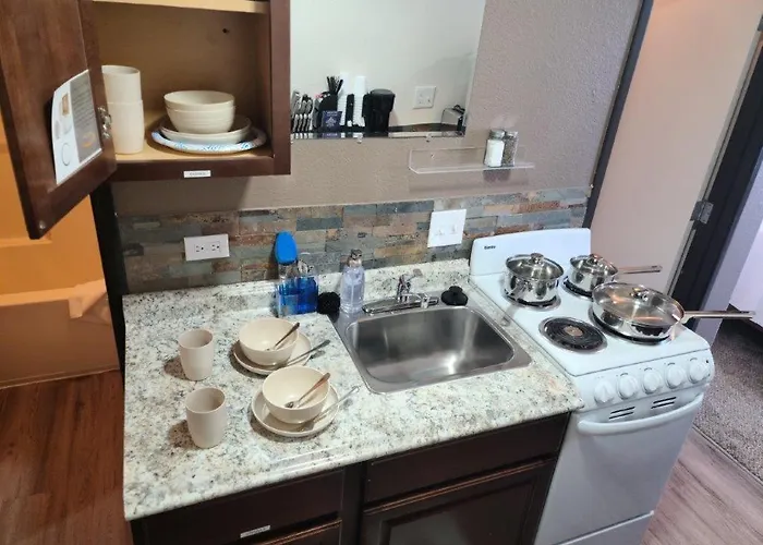 Apartment 069b Comfortable With Kitchenette And King Bed Near South Rim Sleeps 4