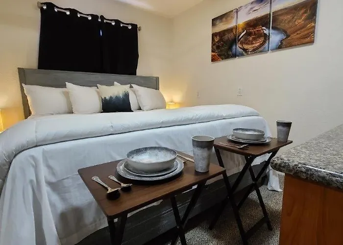 Apartment 069b Comfortable With Kitchenette And King Bed Near South Rim Sleeps 4 *